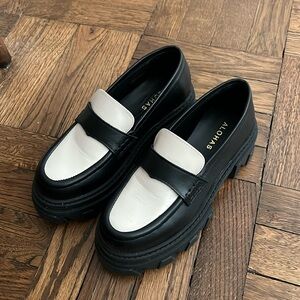 Alohas Black and Cream Trailblazer Loafers